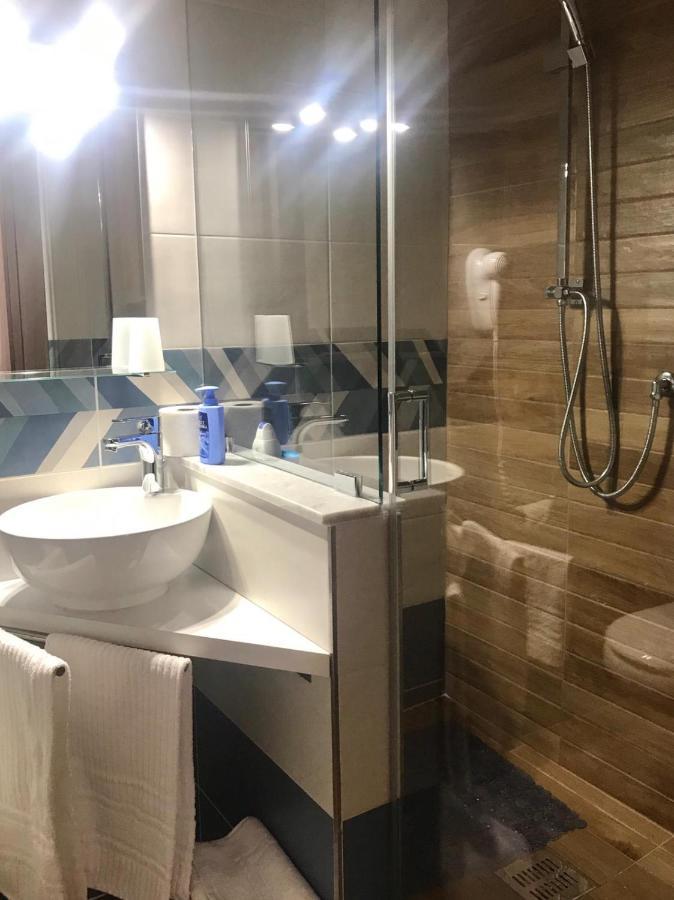 B&B I Due Teatri Napels Buitenkant foto