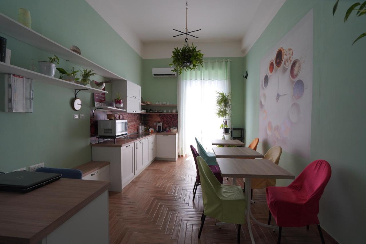 B&B I Due Teatri Napels Buitenkant foto
